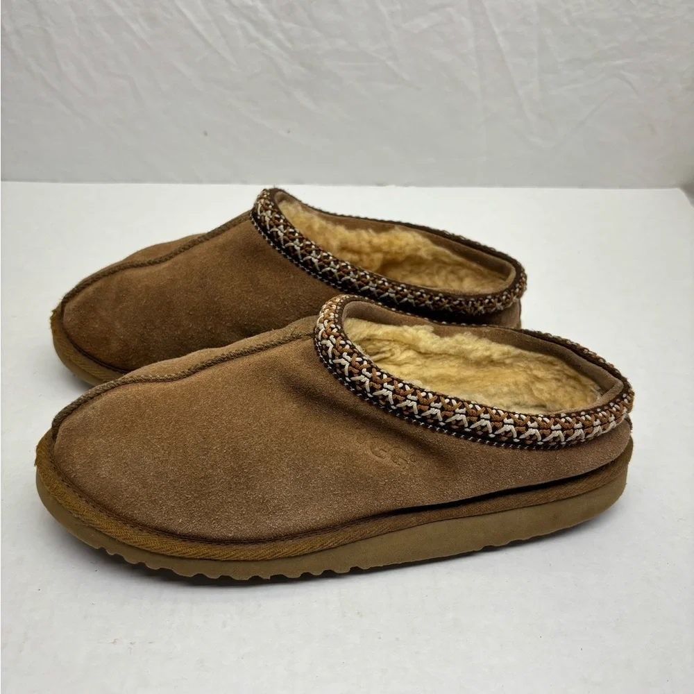 Ugg Cozy Suede Shearling Lined Slip-On Slippers - Tan SZ 3 for little girl